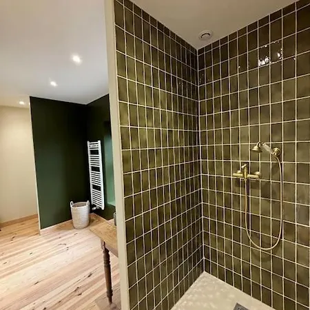 La Famille 4 Etoiles Domaine Grange Lecomte بيت للعطل Tournes