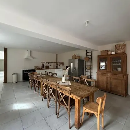 La Famille 4 Etoiles Domaine Grange Lecomte بيت للعطل *